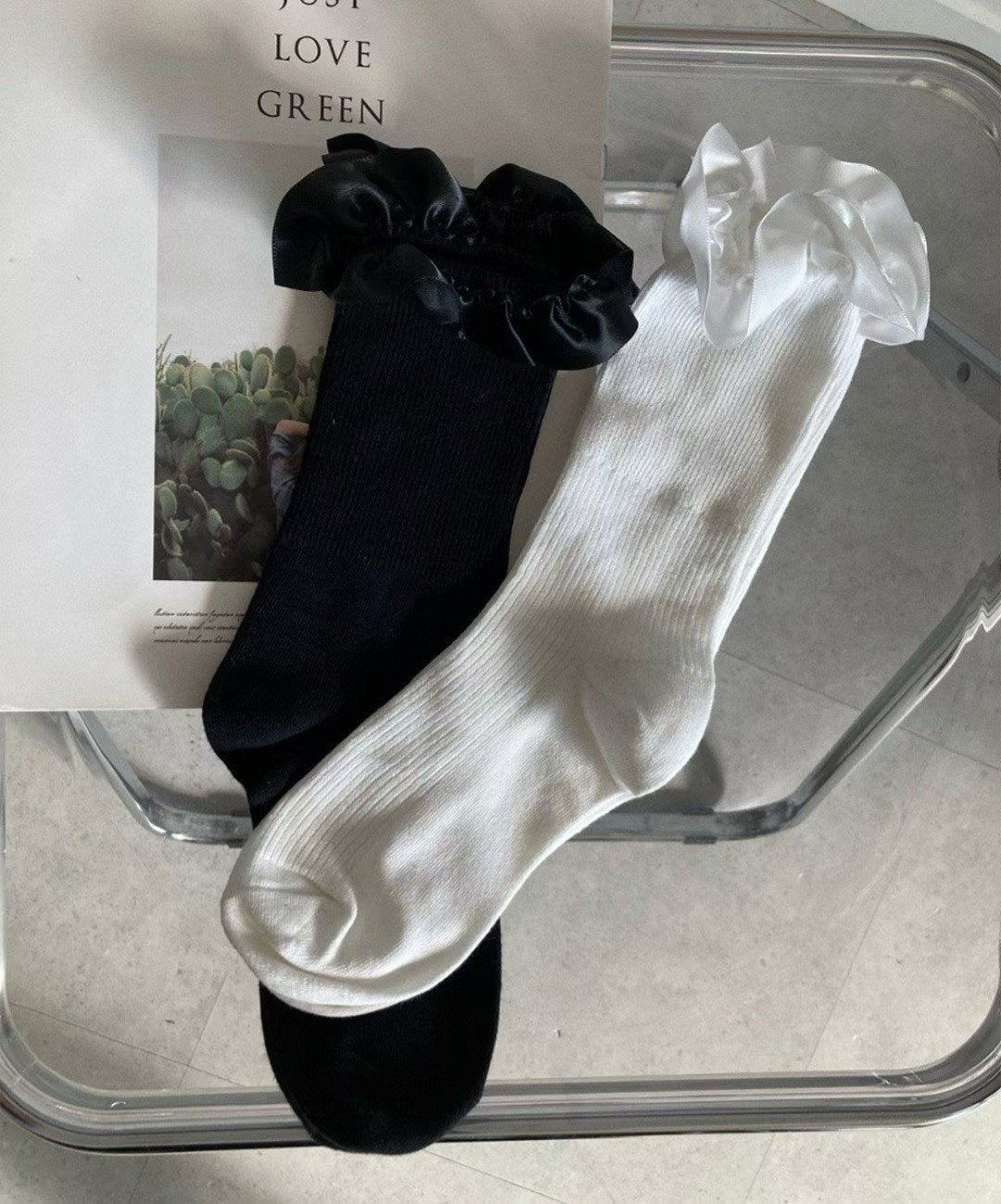 反邊襪($100/2對)