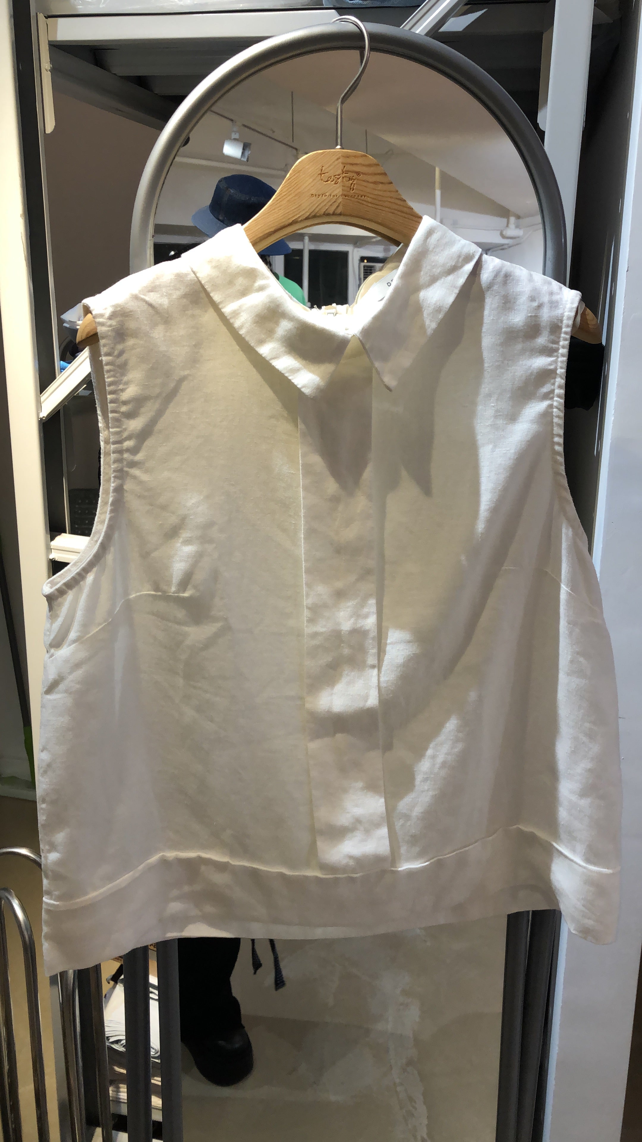 Japanese and Korean discount products