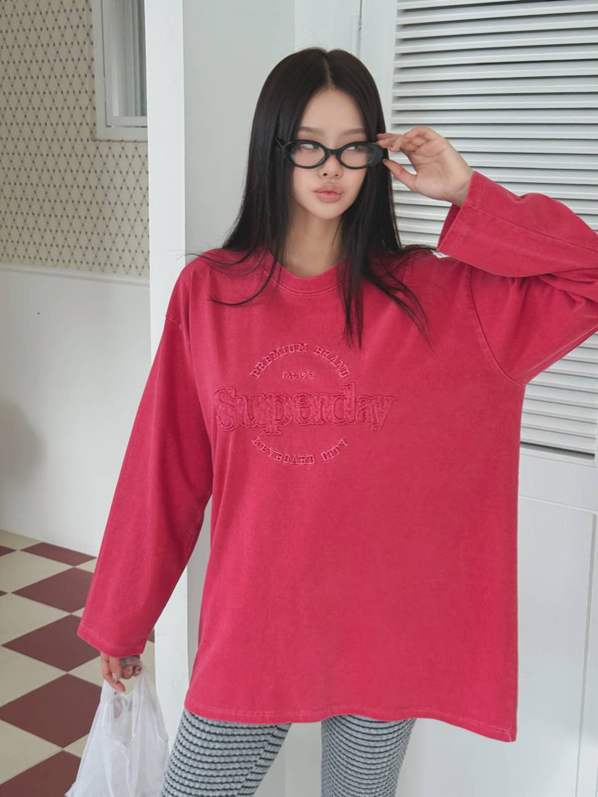 凸字“SUPER DAY”長TEE