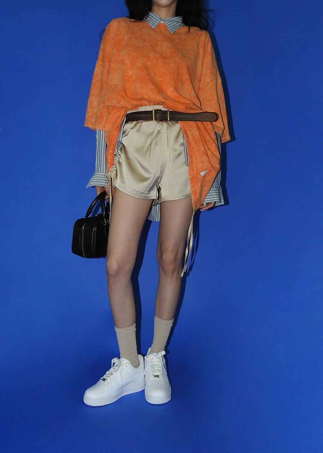 Solid color stone ground Tee