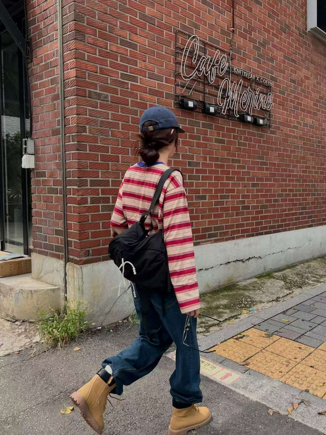 拚色領闊袖橫間Tee