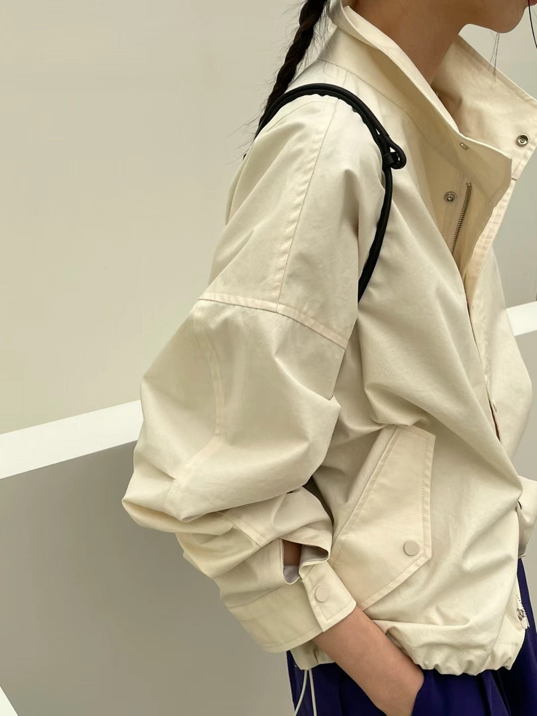 button collar jacket