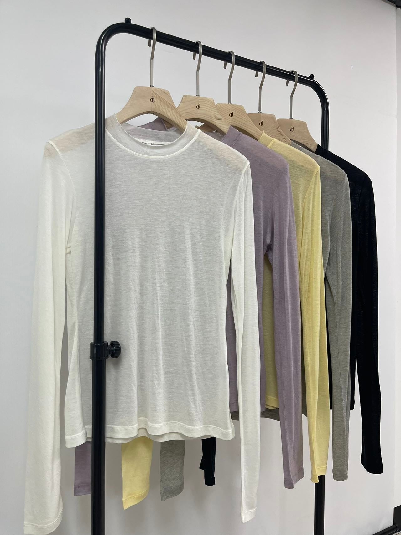 Thin material base Tee