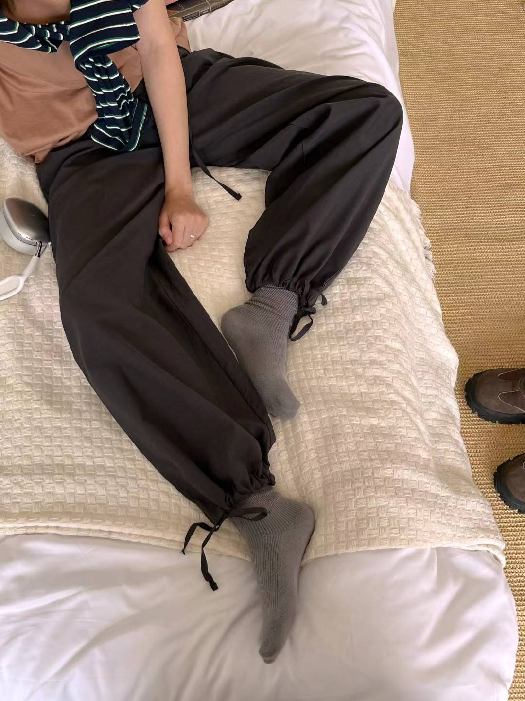 橡筋腰束腳西褲