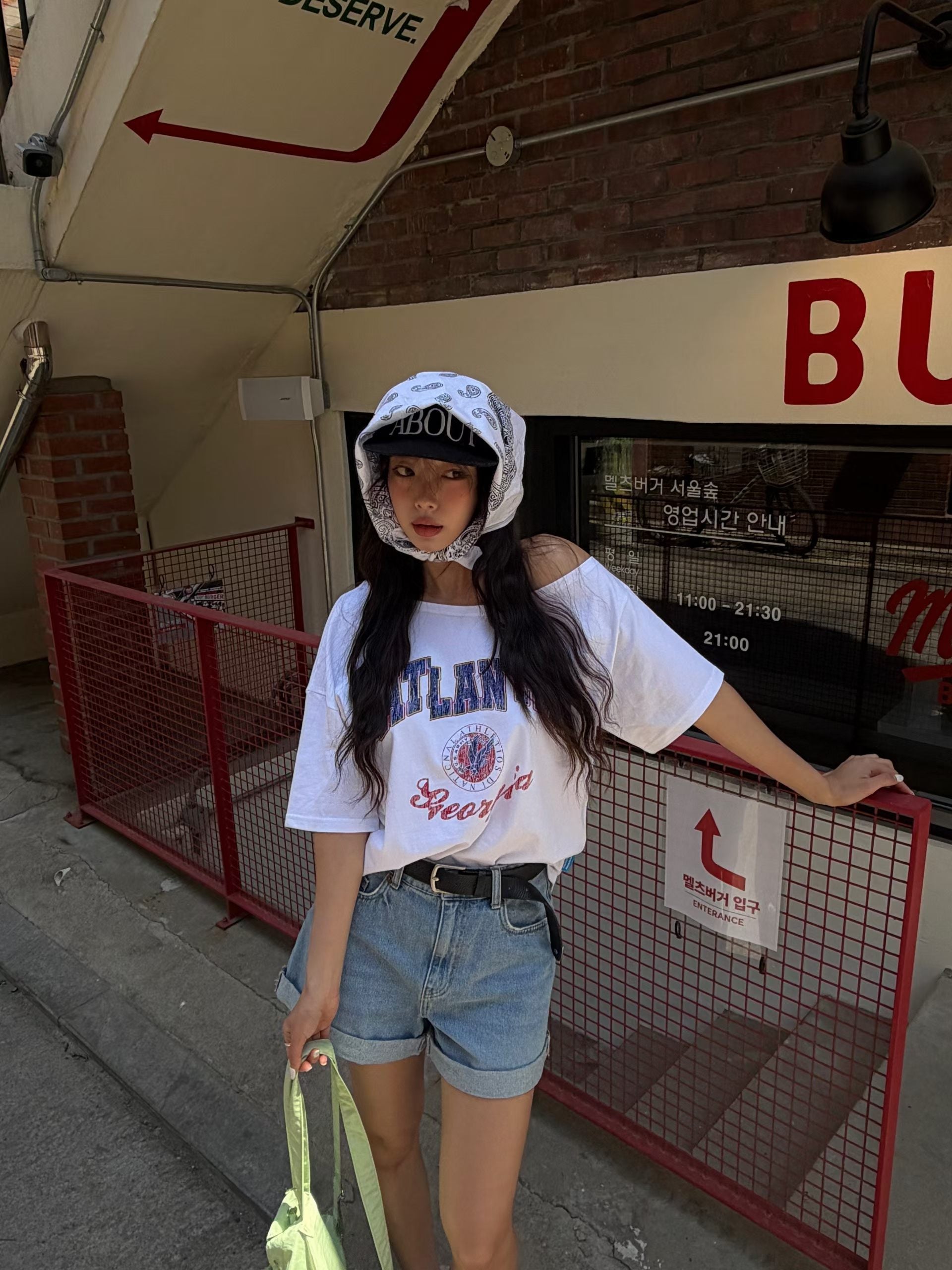 跌膊”Atlanta” Tee