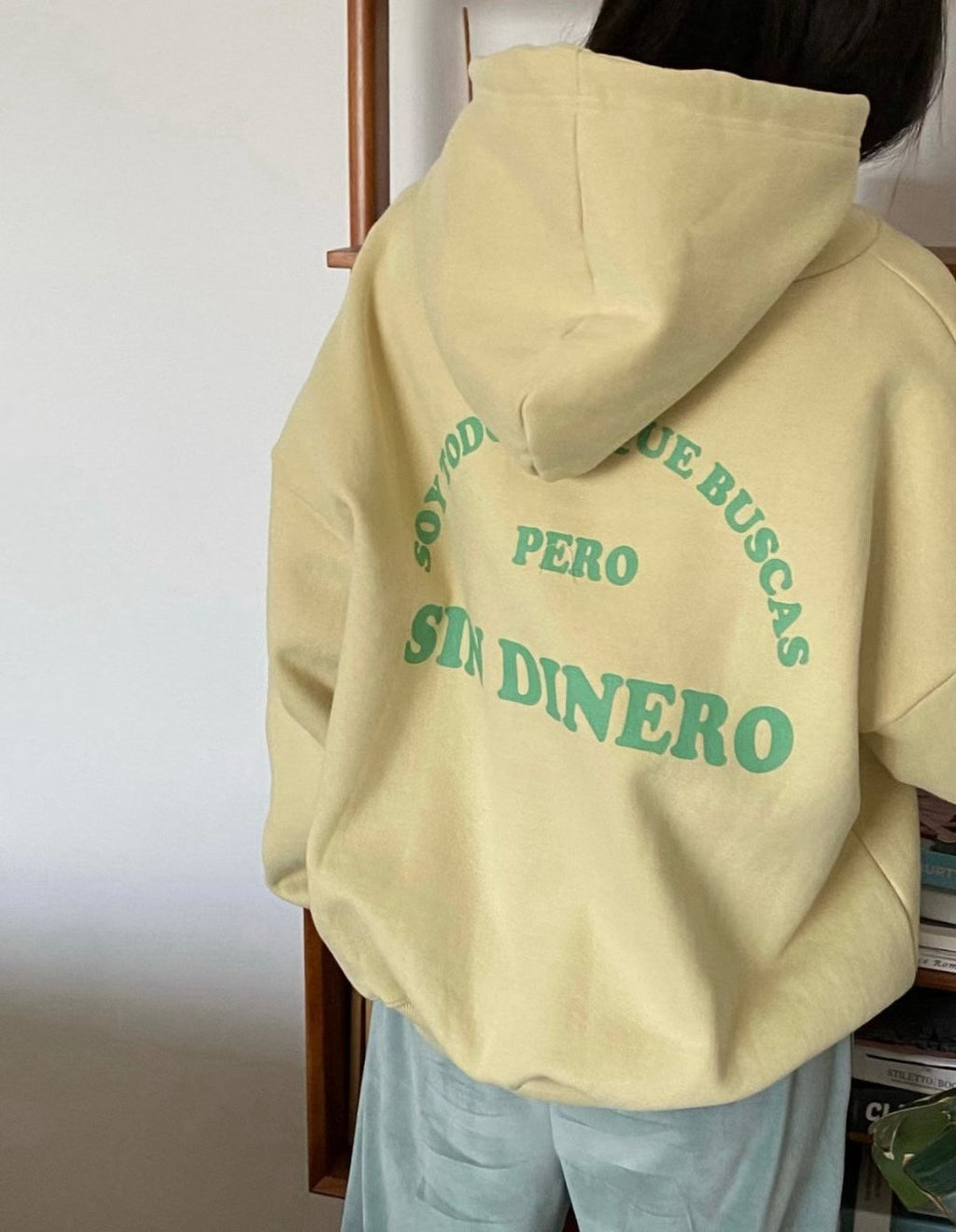 “SIN DINERO”有帽抓毛衛衣