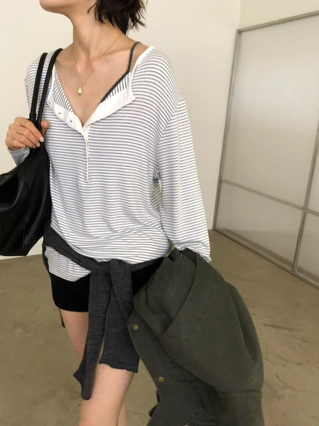 開鈕幼橫間Tee