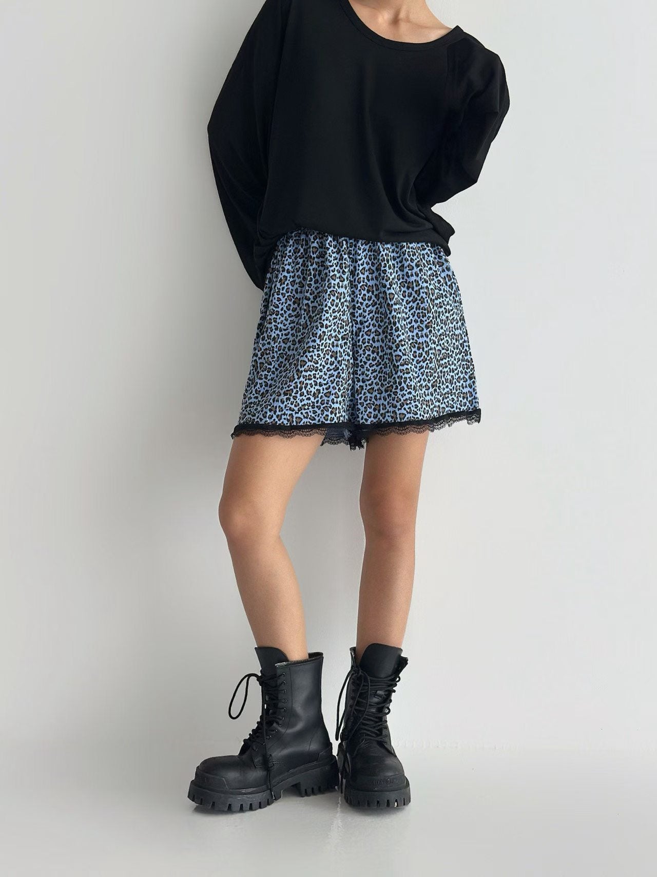 Lace邊豹紋短褲