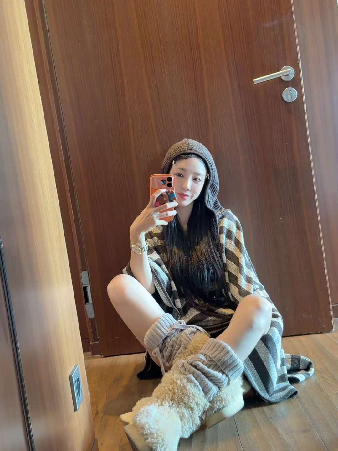 橫間有帽長冷連身裙