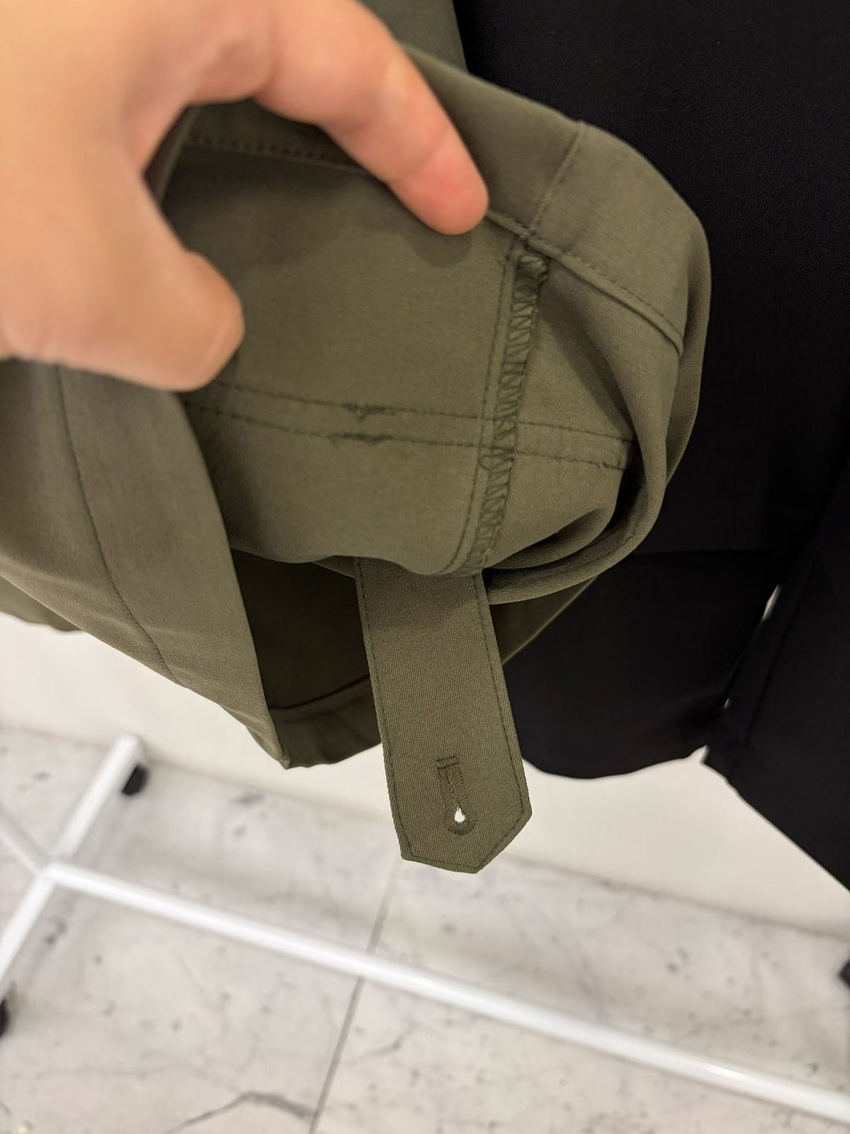 可摺腳四骨軍褲