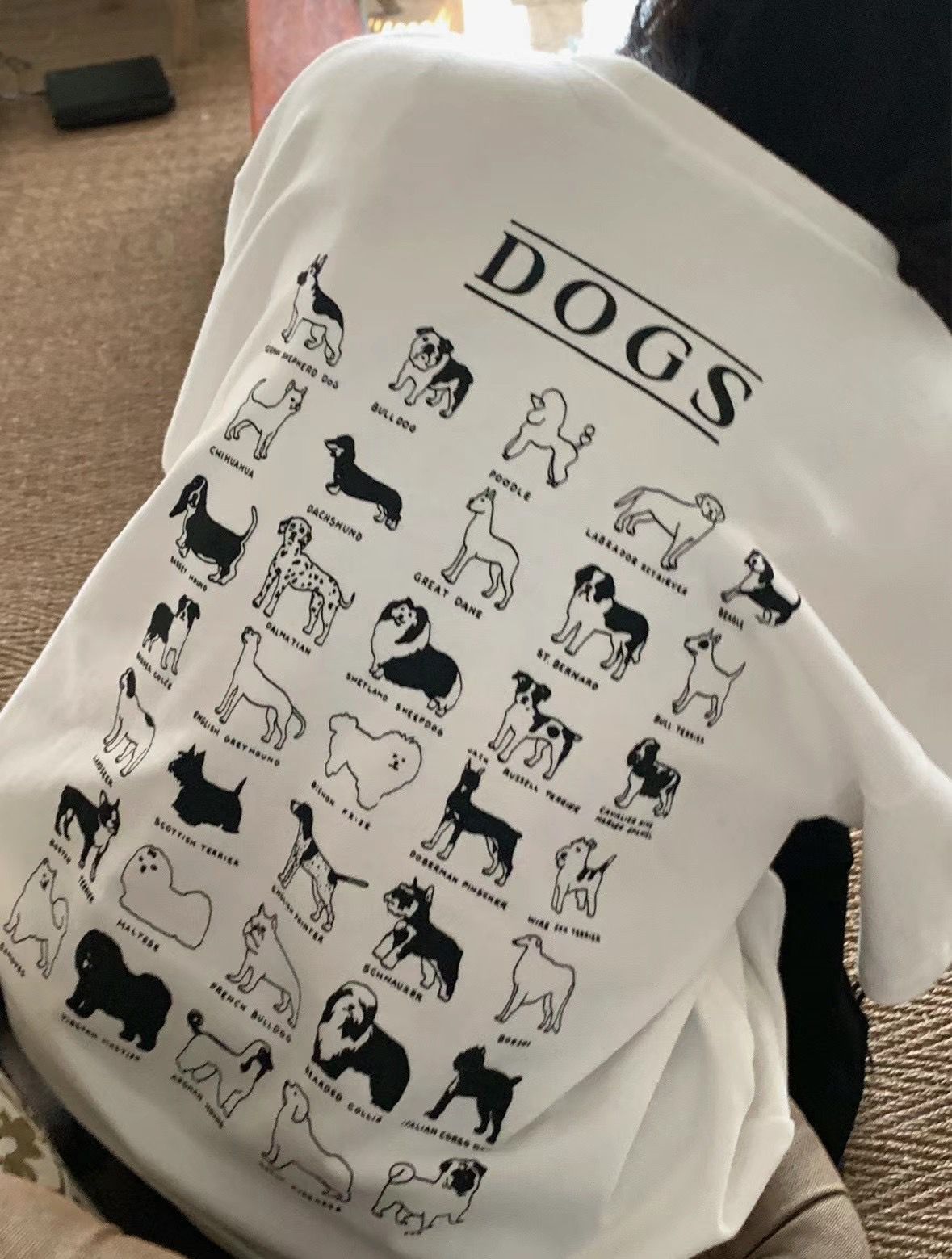 背“DOGS” Tee