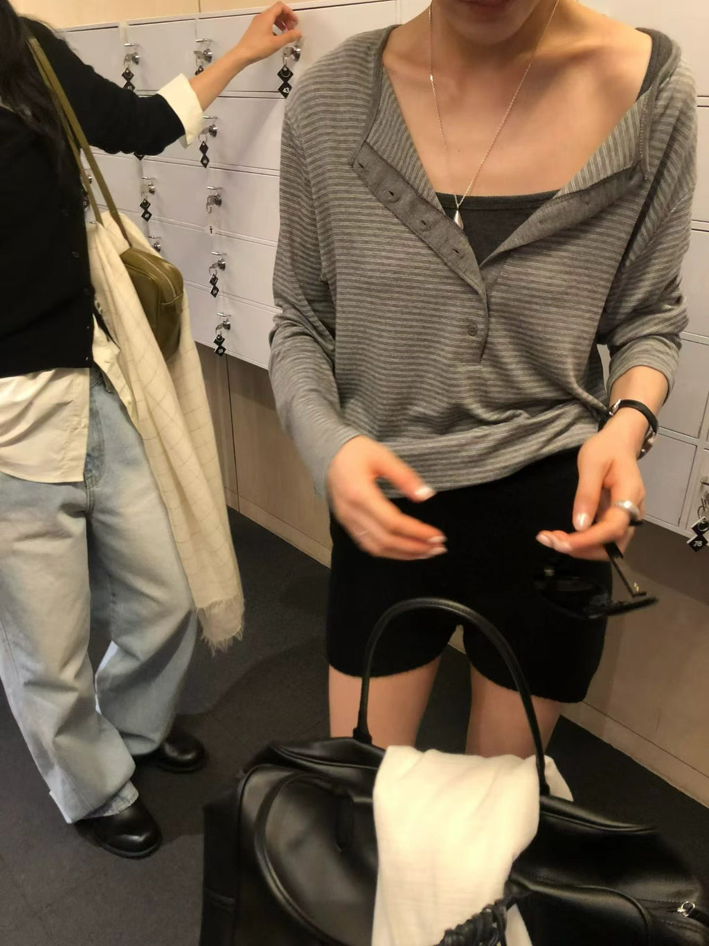 開鈕幼橫間Tee