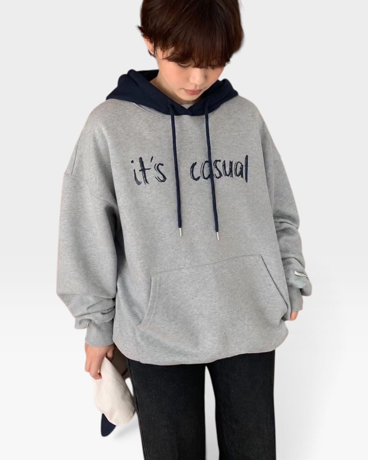 “It‘s casual”撞色有帽衛衣