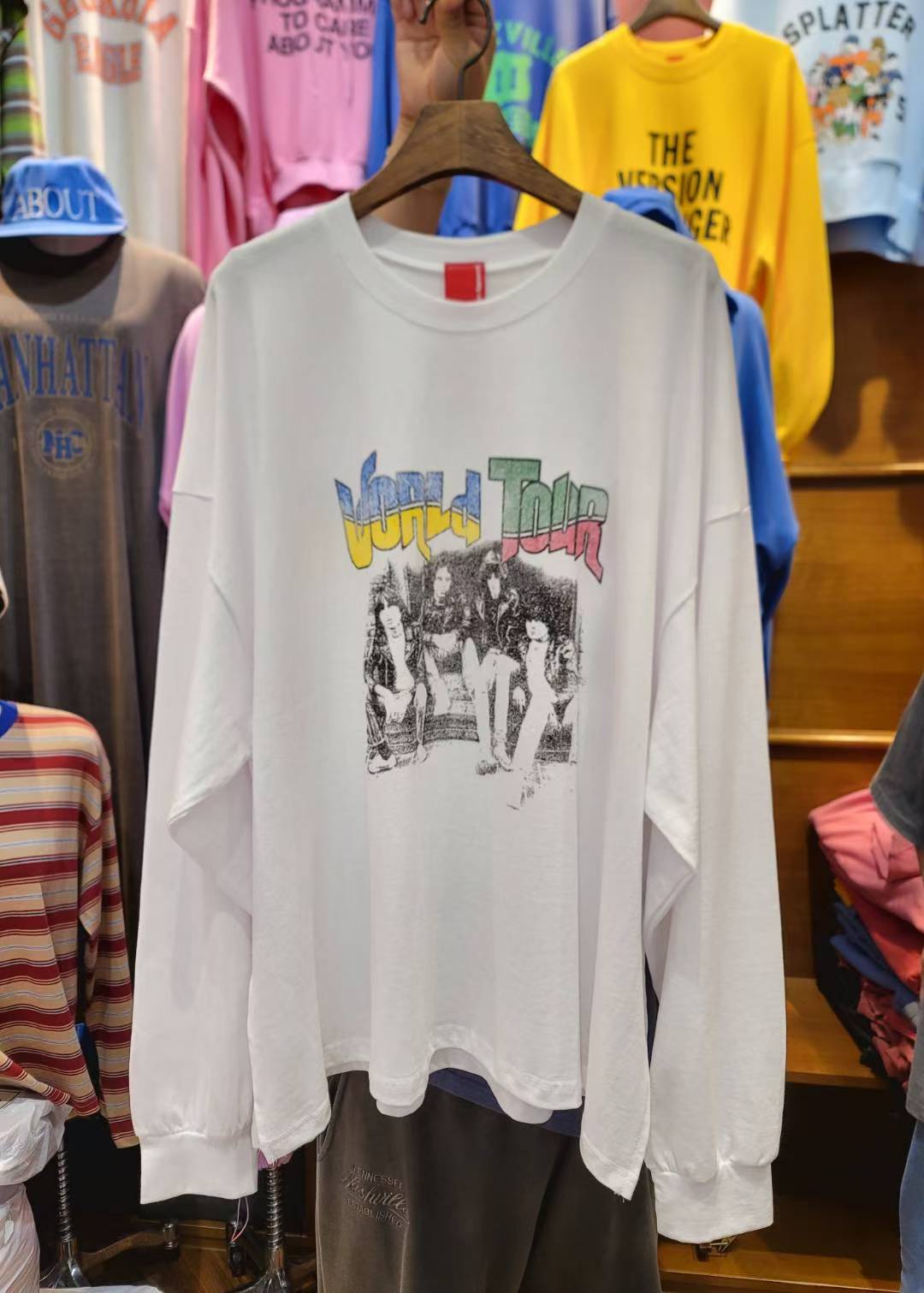 “World Tour’ 洗水Tee