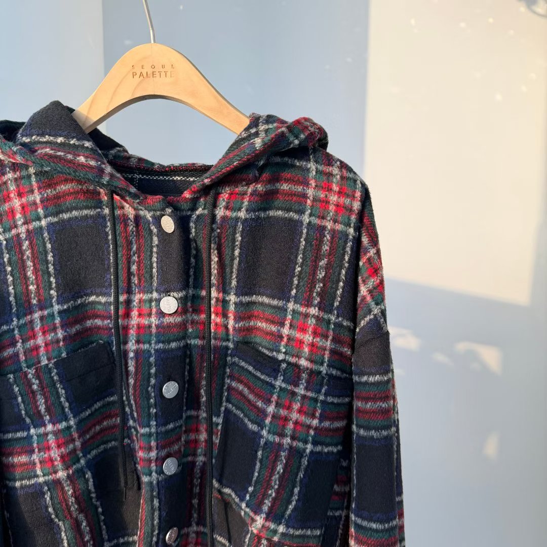 格仔有帽須須腳斗篷