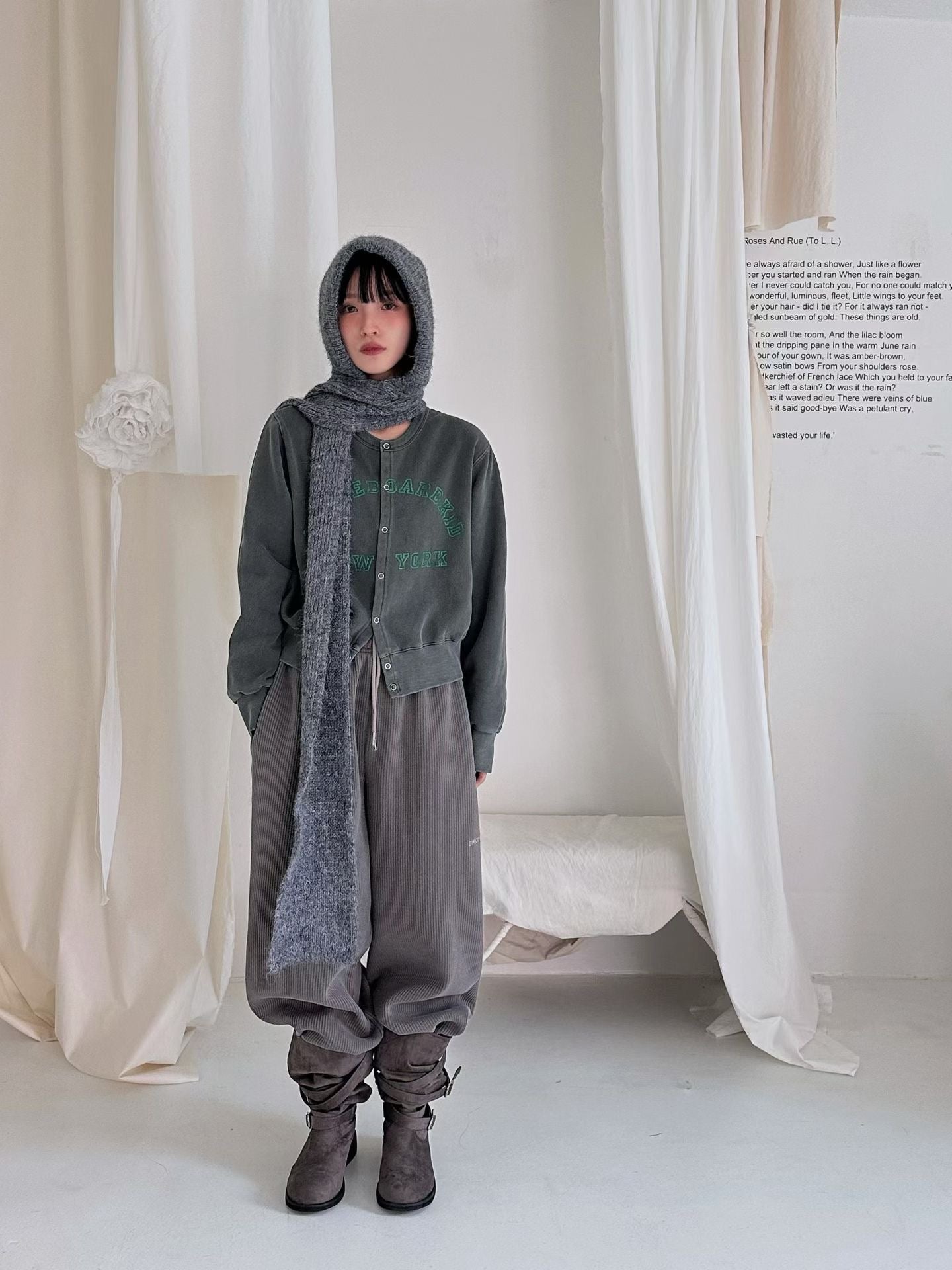 英文字洗水啪鈕外套