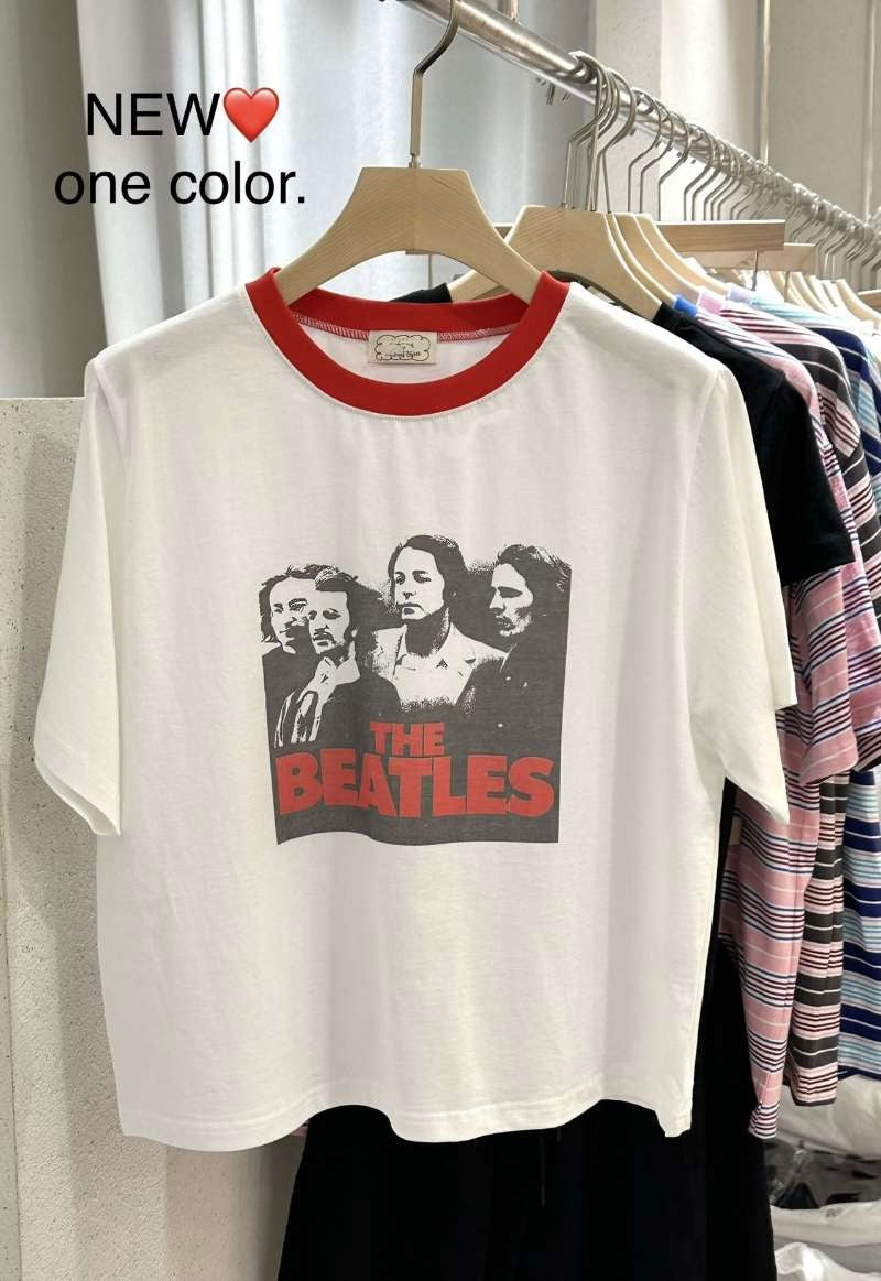 “The Beatles”拚色領Tee