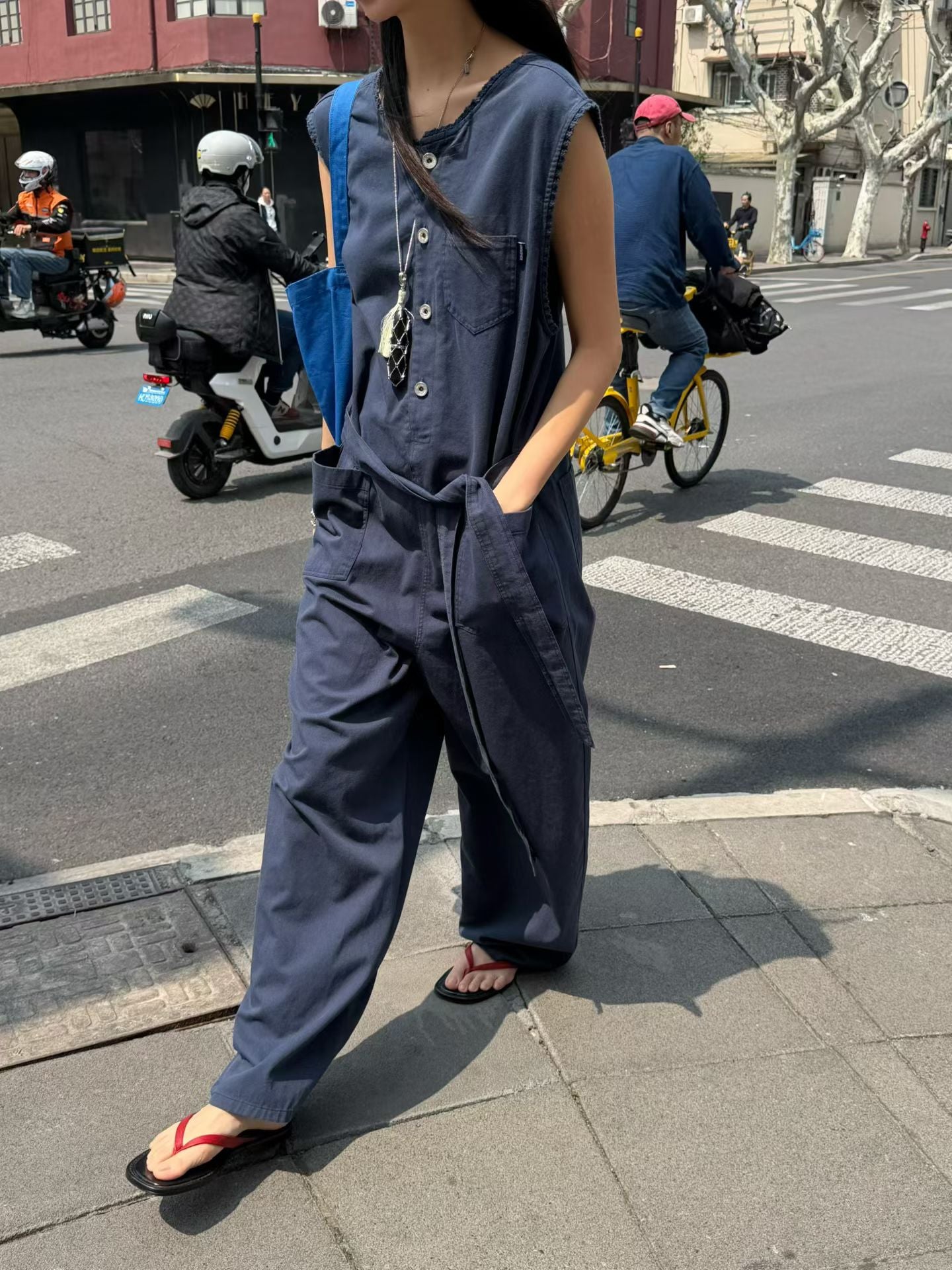 扣鈕連身褲