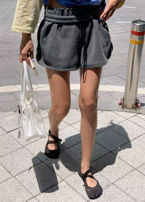 側平腳短褲