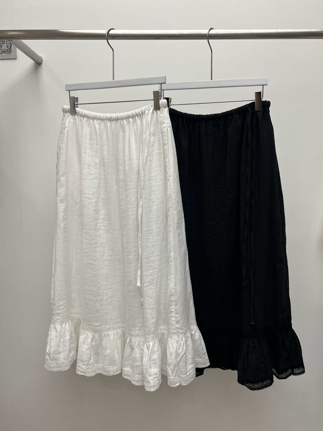 Lace腳半摺長裙