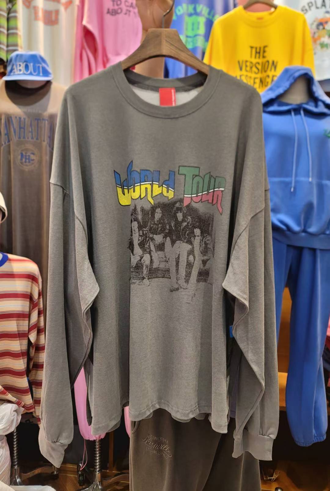 “World Tour’ 洗水Tee