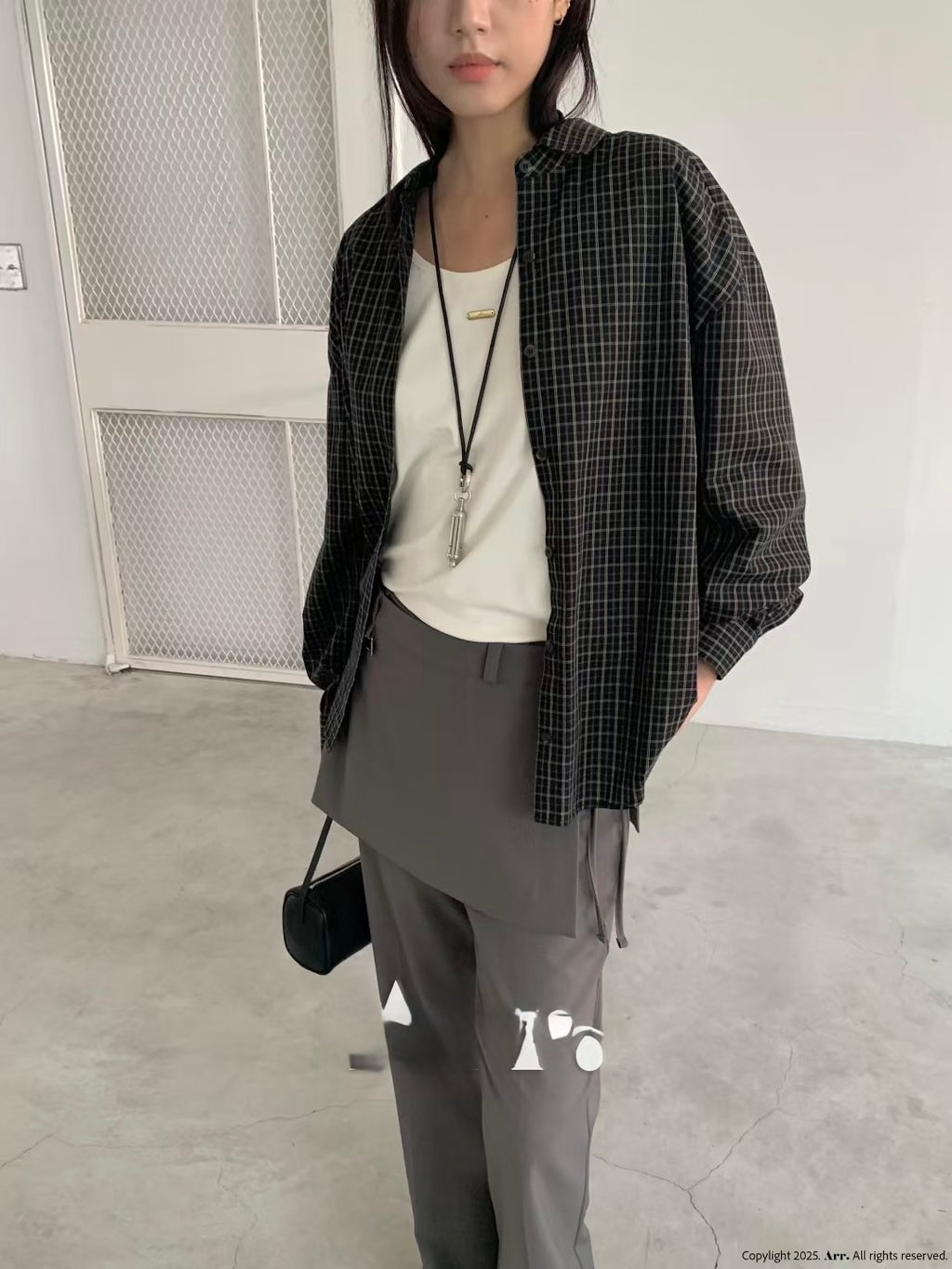 可斜扣格仔恤衫