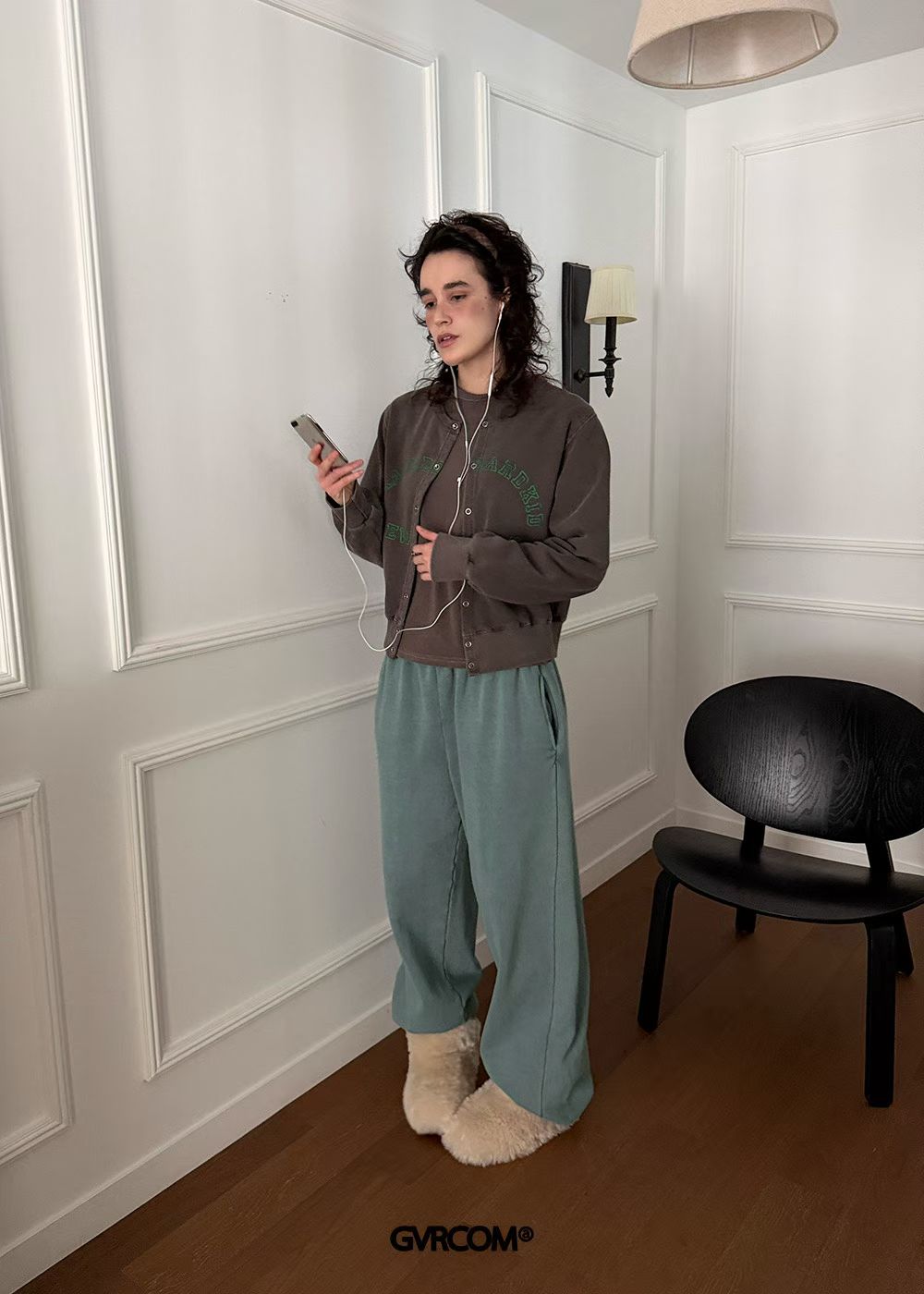 英文字洗水啪鈕外套