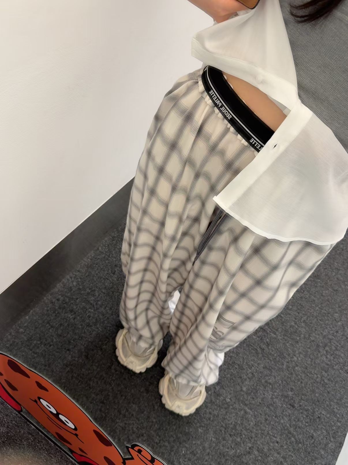 英文字格仔闊腳褲