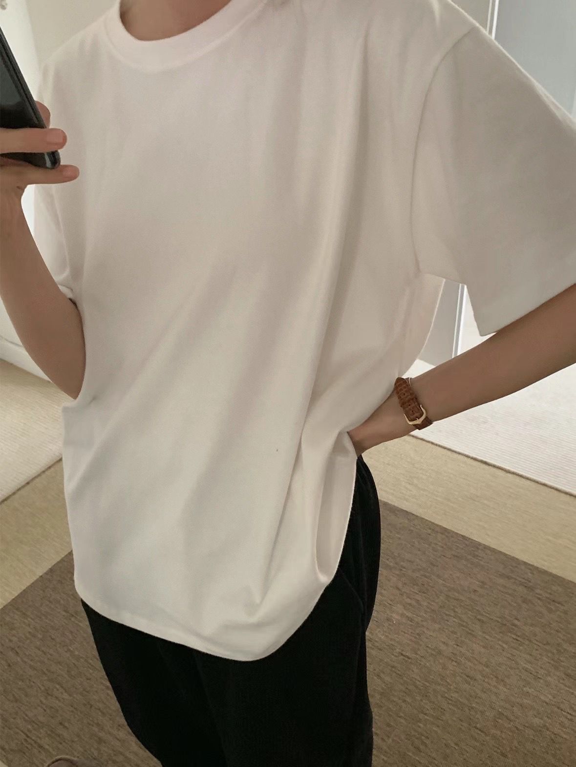 背“DOGS” Tee