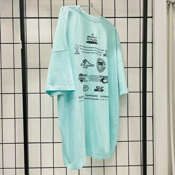 背英文字Tee