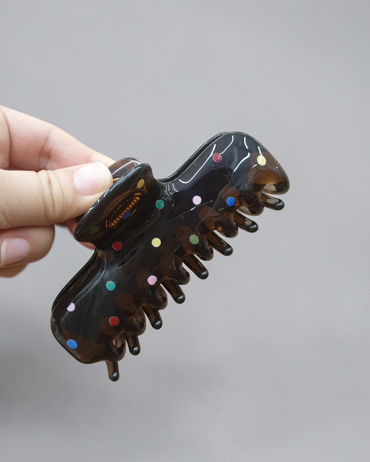 波點鯊魚髮夾