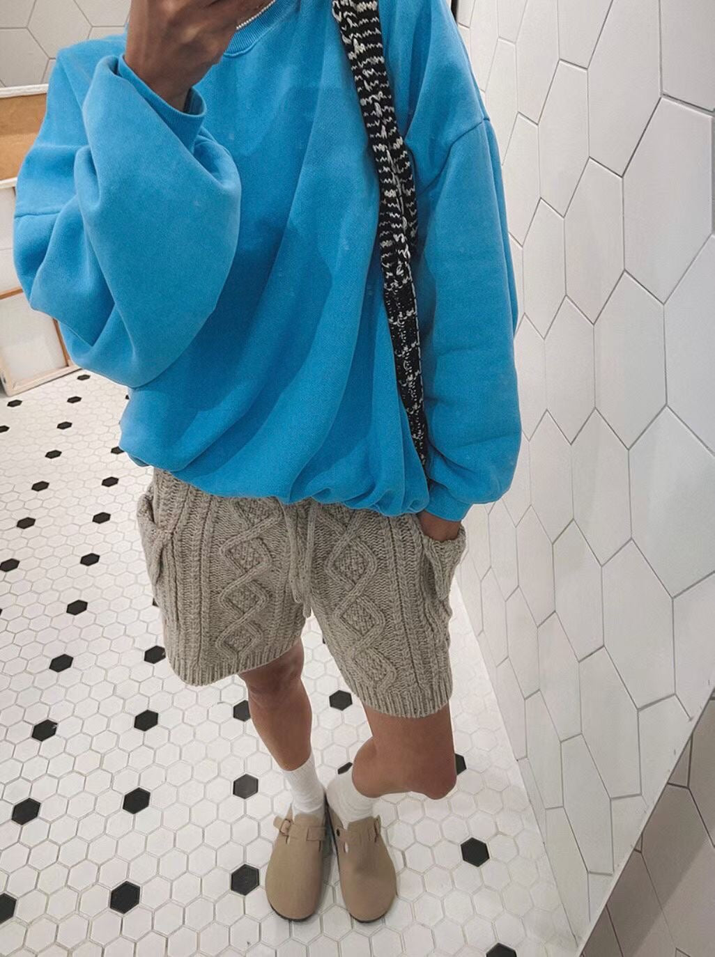 束袖抓毛淨色洗水衛衣