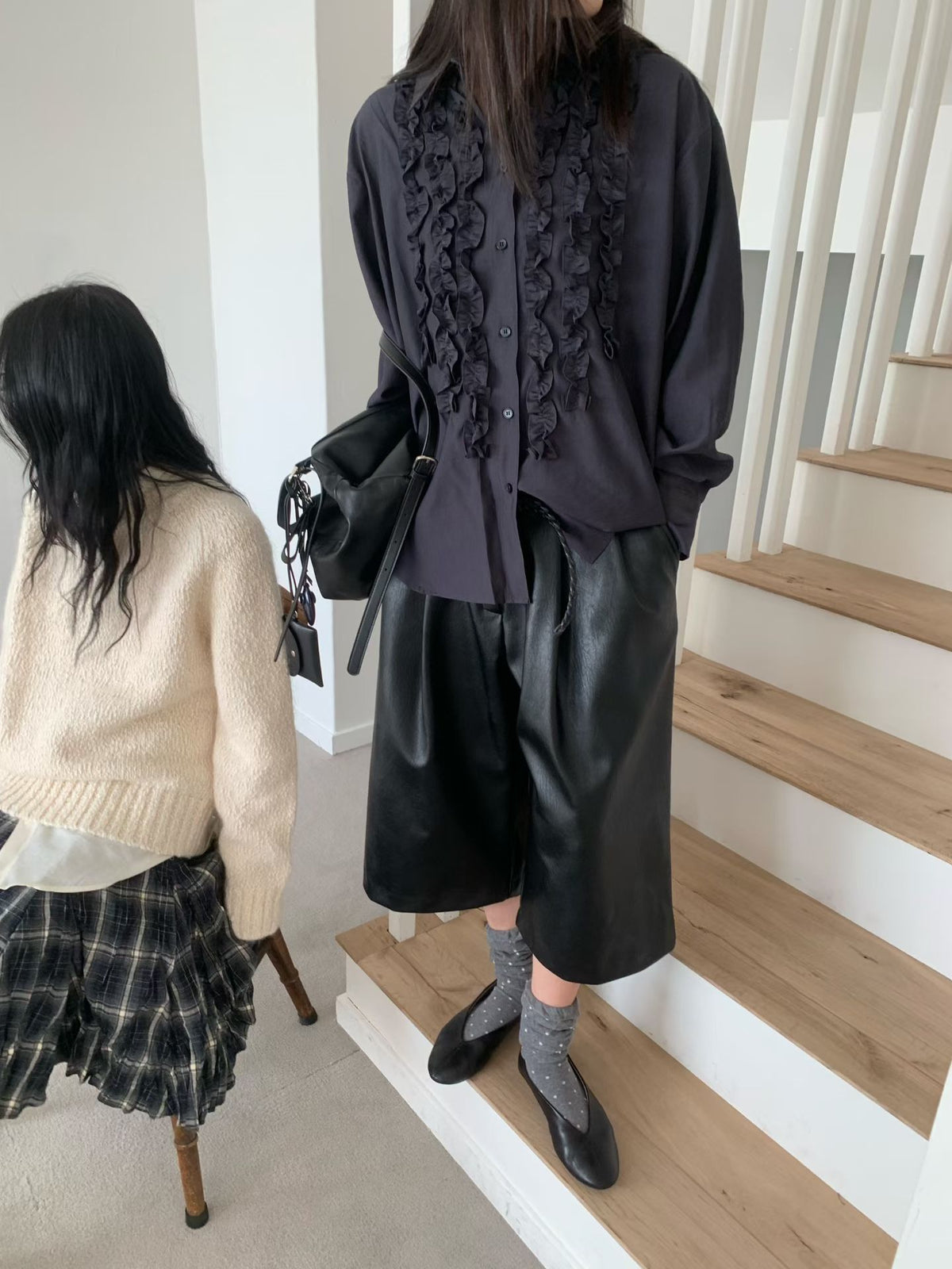 PU皮四骨短褲