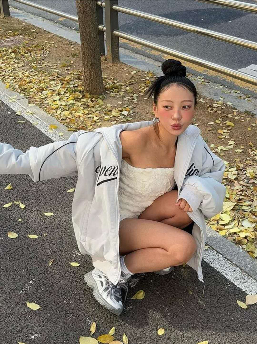 英文字滑料夾棉軍褸
