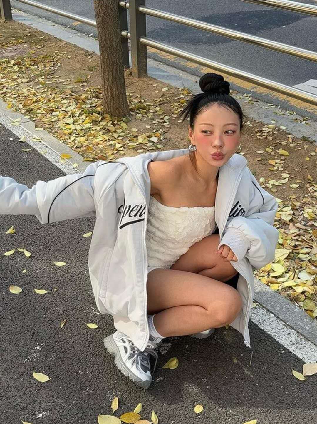 英文字滑料夾棉軍褸
