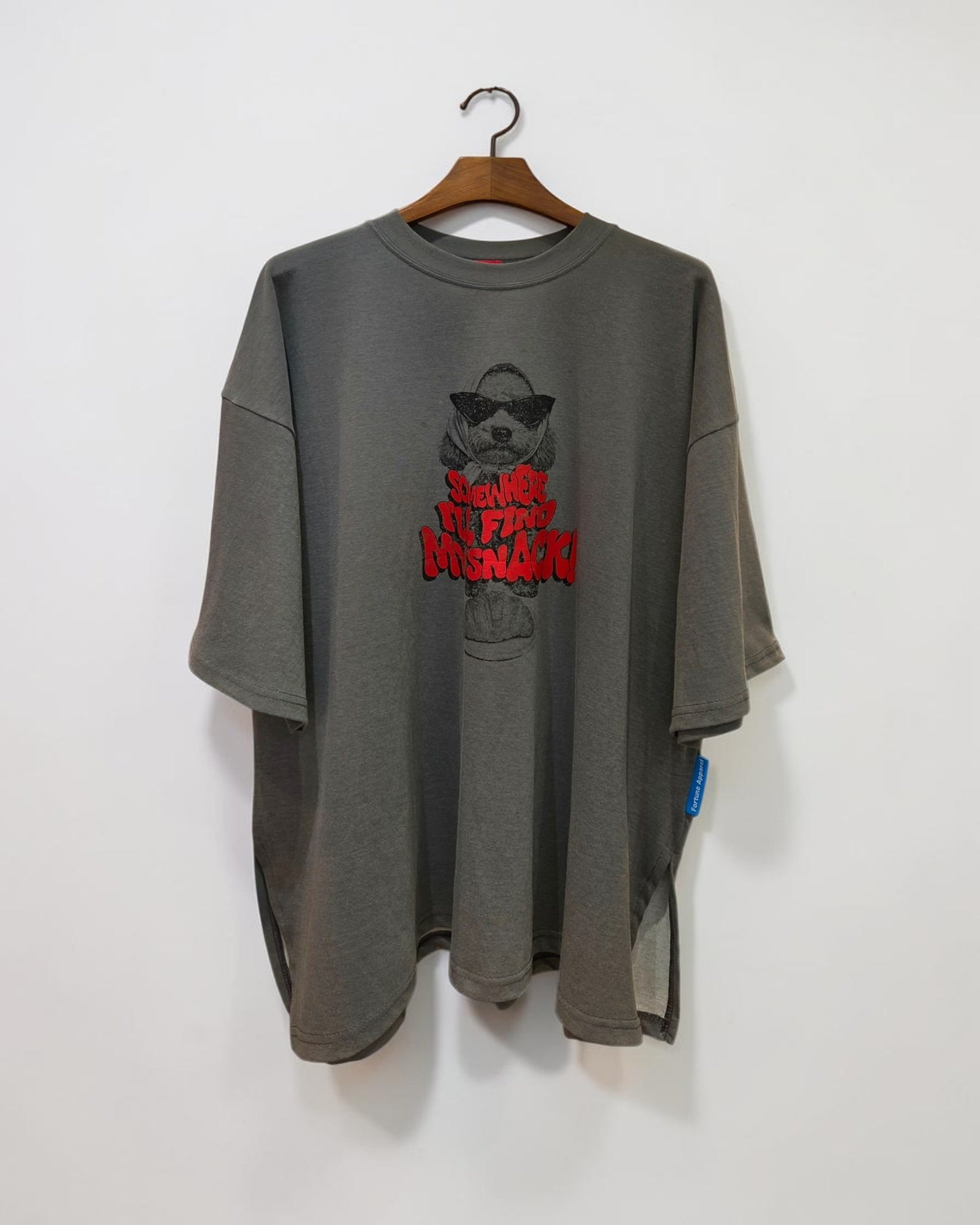 黑超狗長Tee