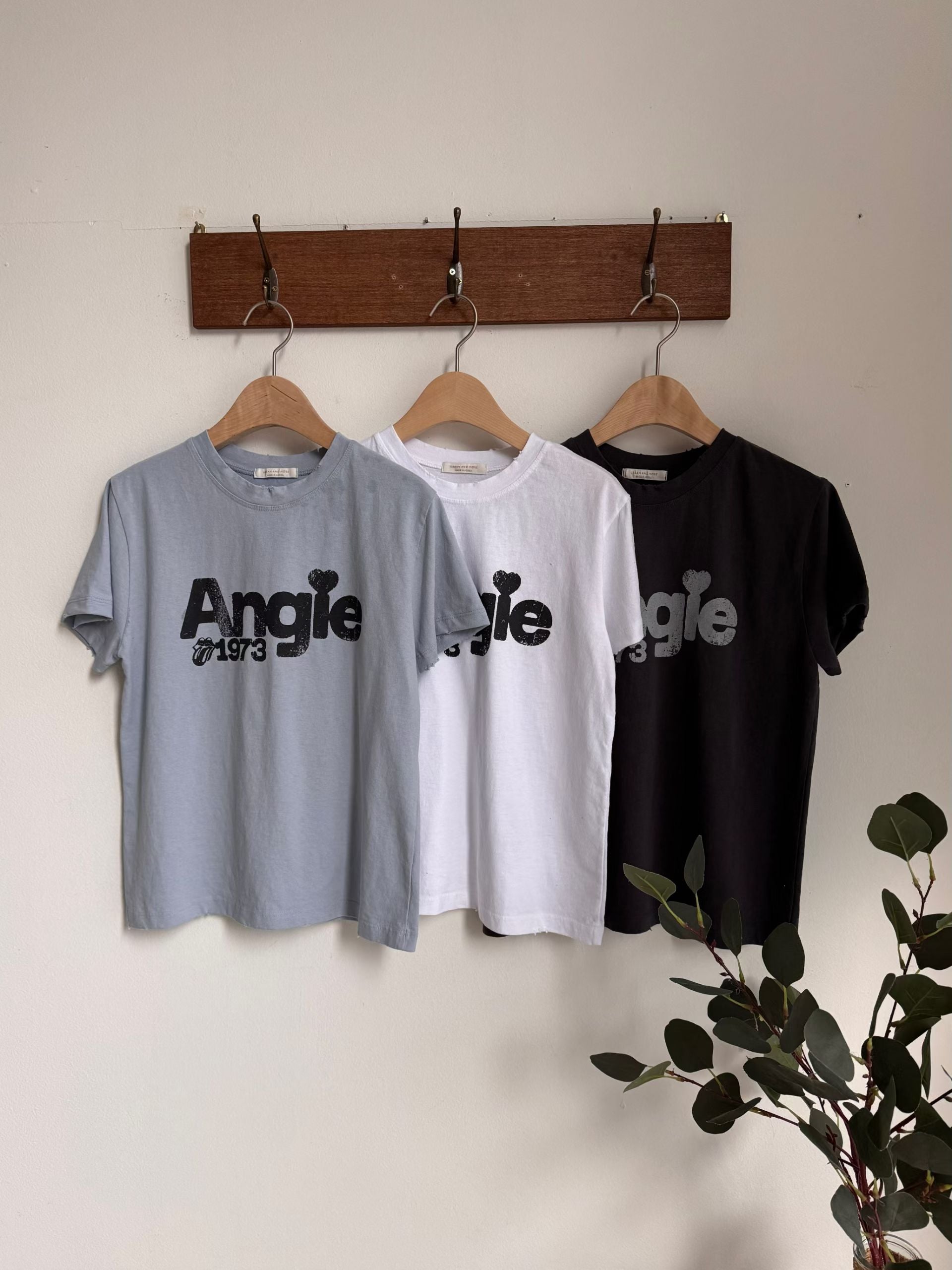‘’Angie”洗水Tee