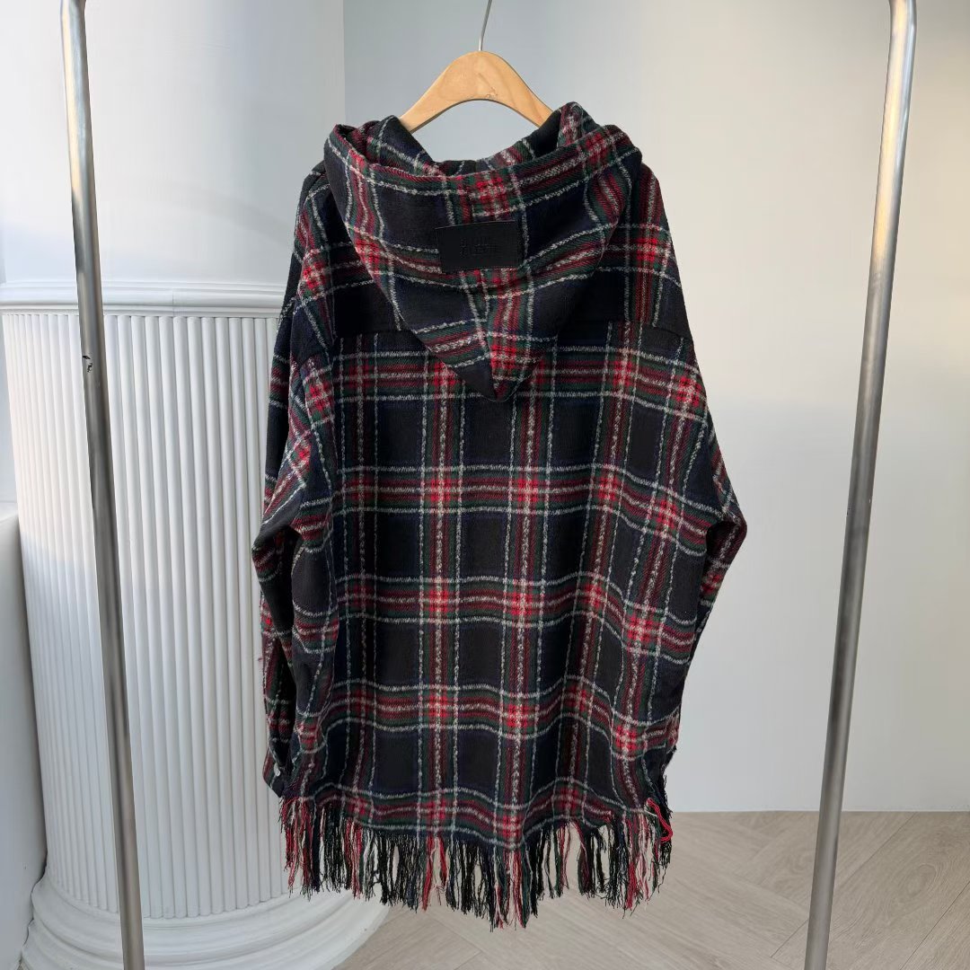 格仔有帽須須腳斗篷