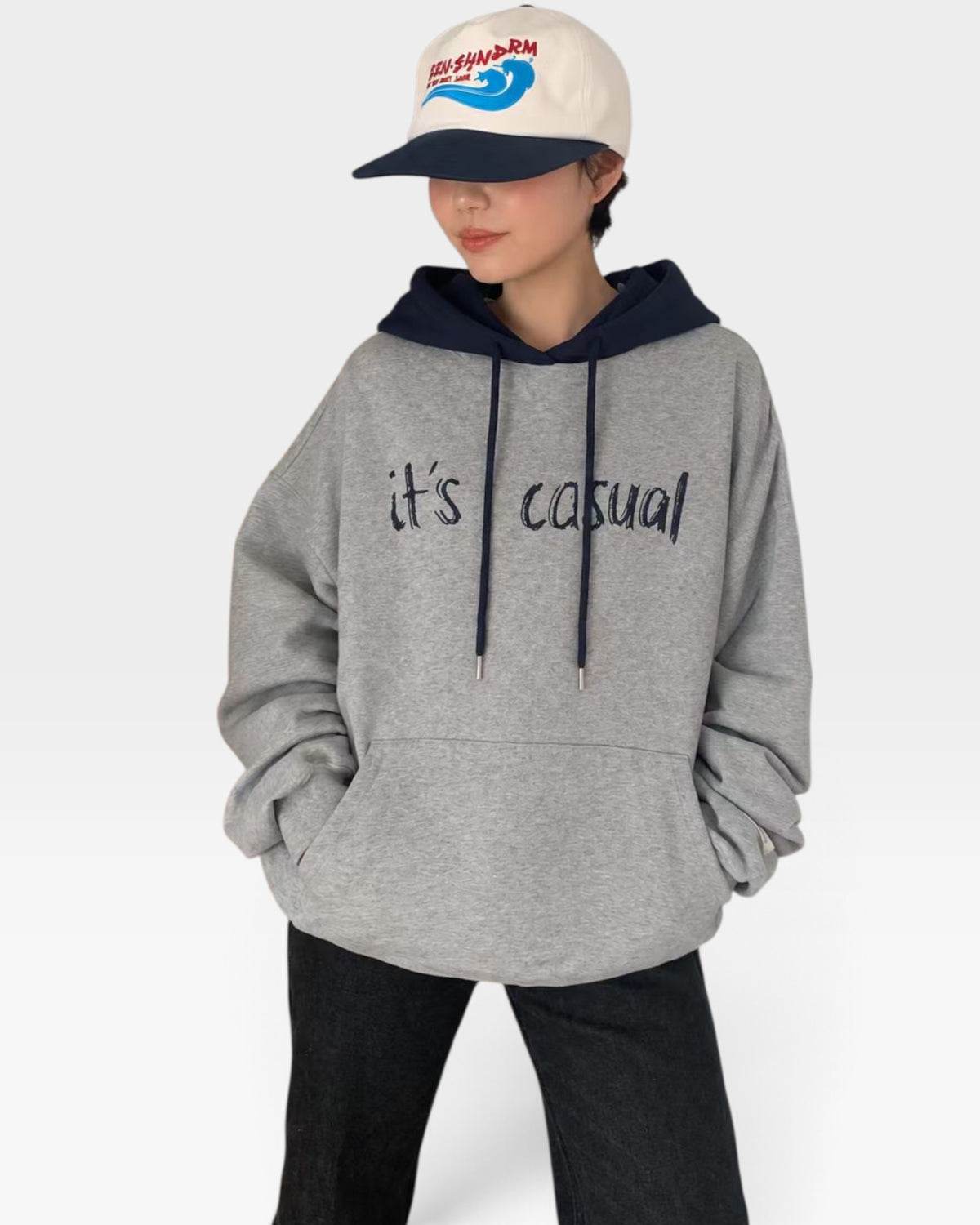 “It‘s casual”撞色有帽衛衣
