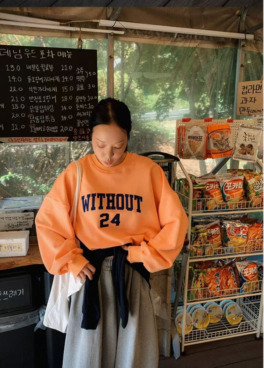“WITHOUT”短衛衣