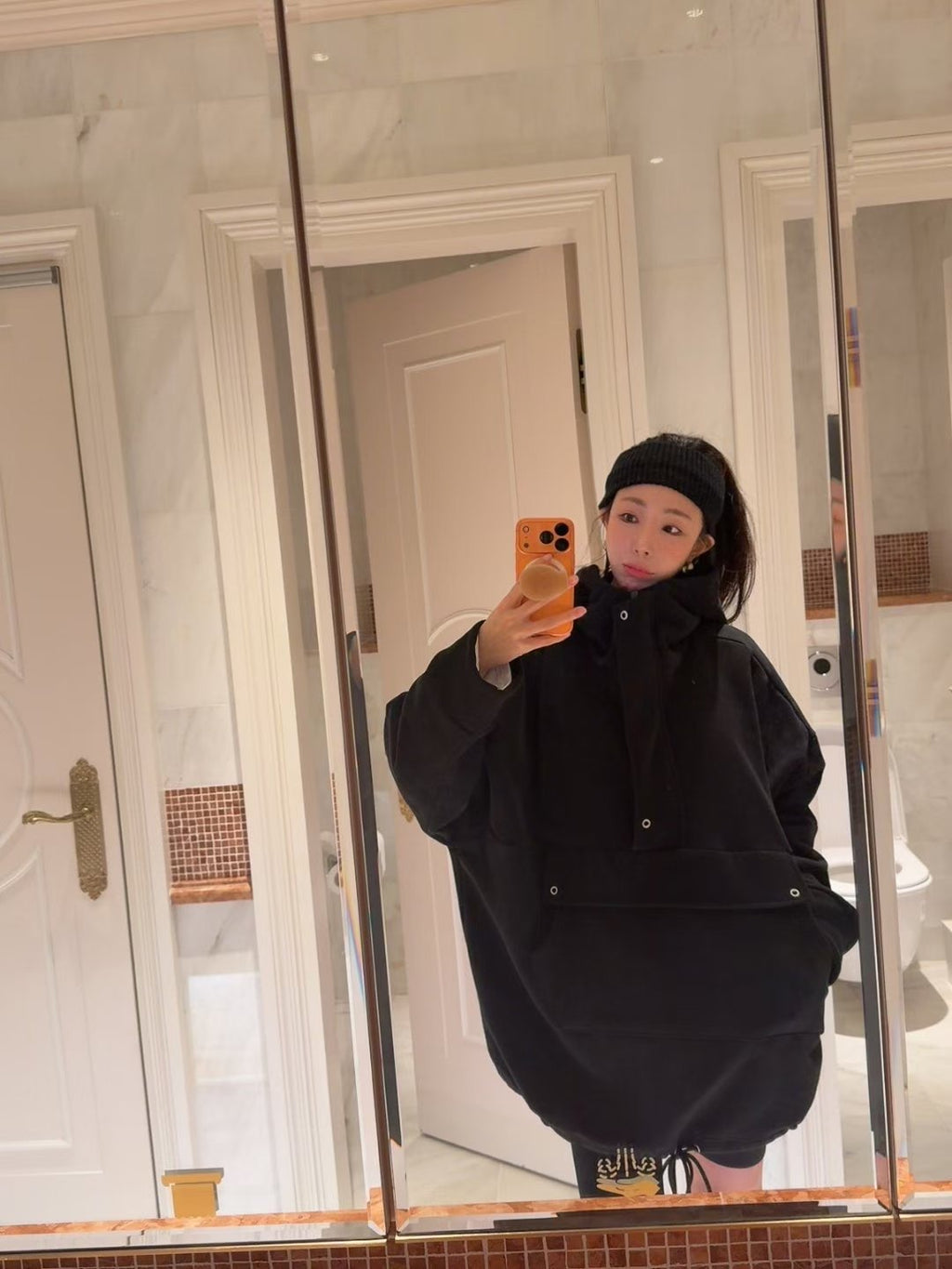 絨面前袋有帽衛衣