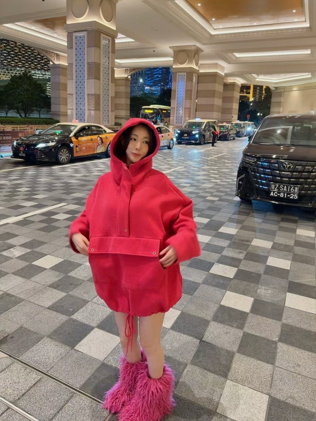 絨面前袋有帽衛衣