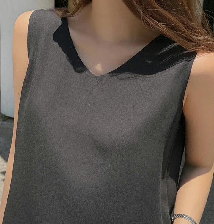 V-neck chiffon vest