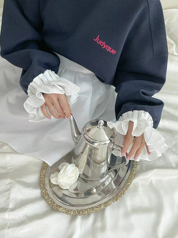 Sweatshirt with cuffs