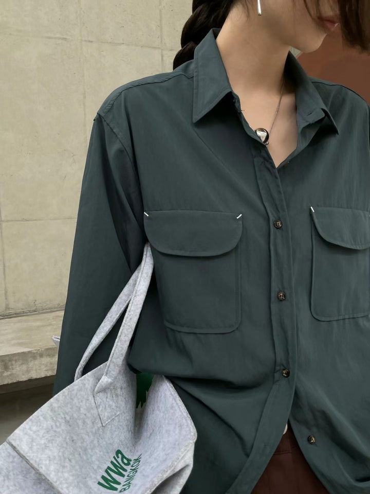 Two-pocket slip-on shirt