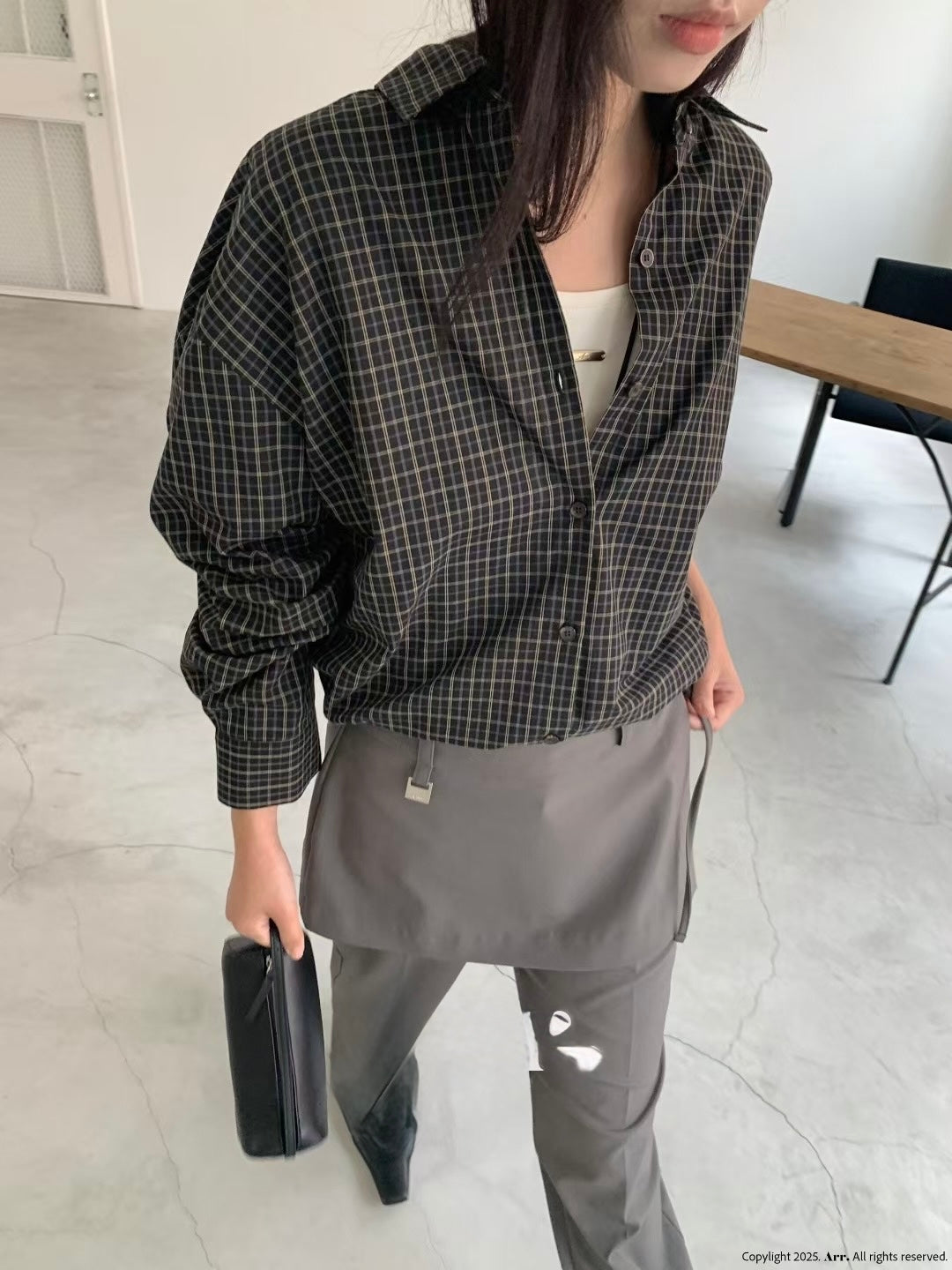 可斜扣格仔恤衫