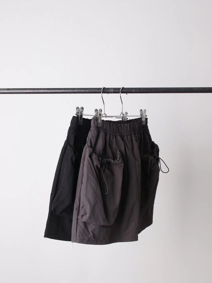 Slim-fitting skirt with rope bag (a vest jacket can be purchased separately for the set)