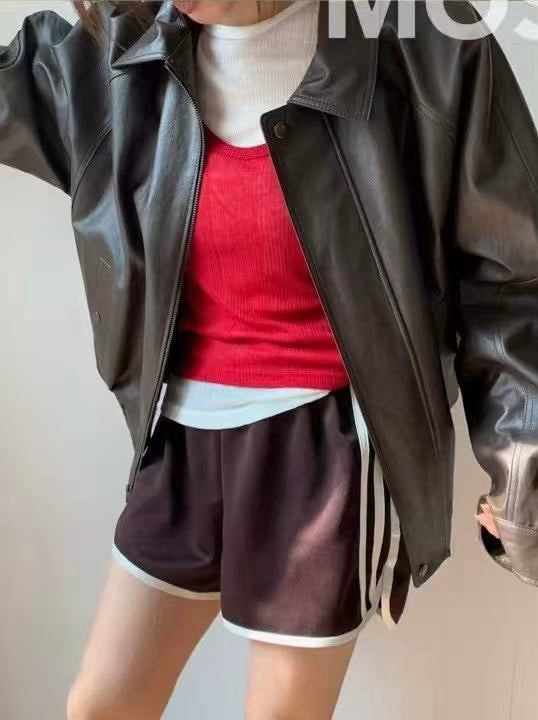 側兩間短褲