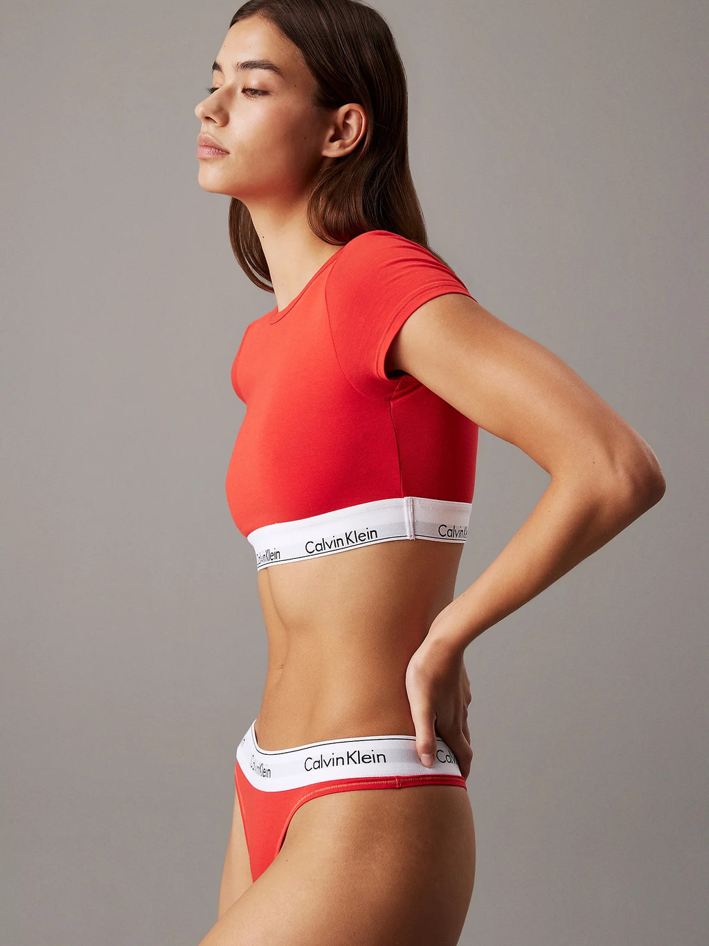 Calvin Klein短Tee
