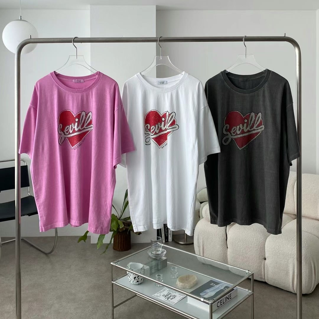 "Sevill" Tee with a long heart